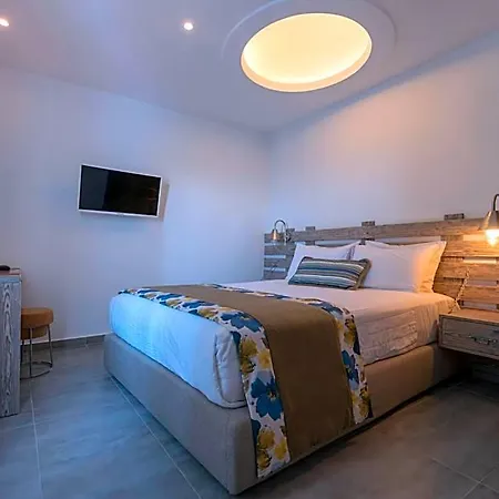 Hotel Caldera's Dolphin 4*