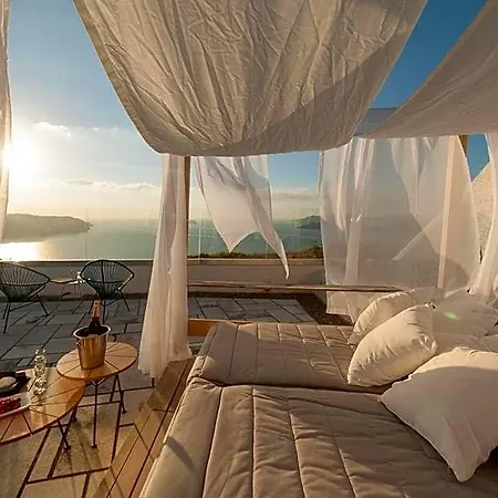 Caldera's Dolphin Hotel 4*