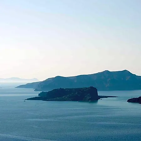 Caldera's Dolphin Hotel