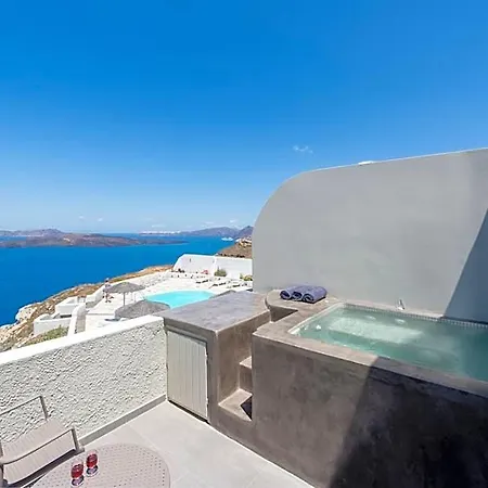 Hotel Caldera's Dolphin Santorini Island